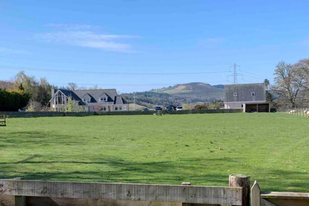 The Nest - Near Inverness & Loch Nessアパートメント エクステリア 写真