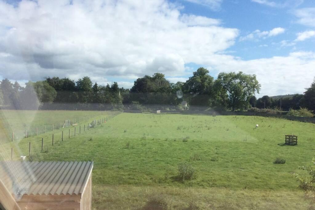 The Nest - Near Inverness & Loch Nessアパートメント エクステリア 写真
